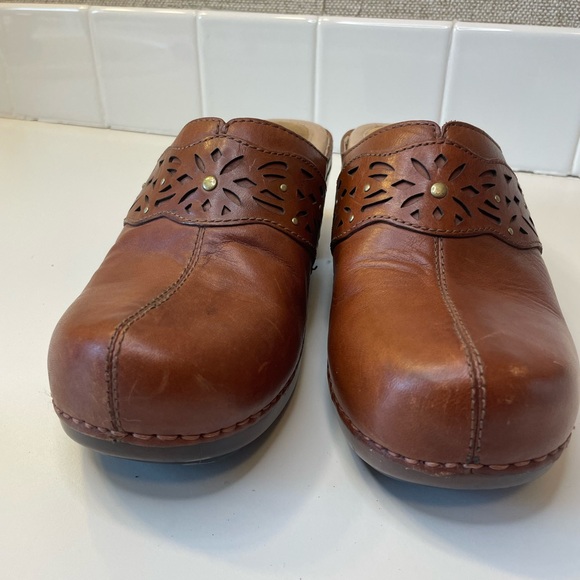 Leather Dansko Clogs - Picture 8 of 8